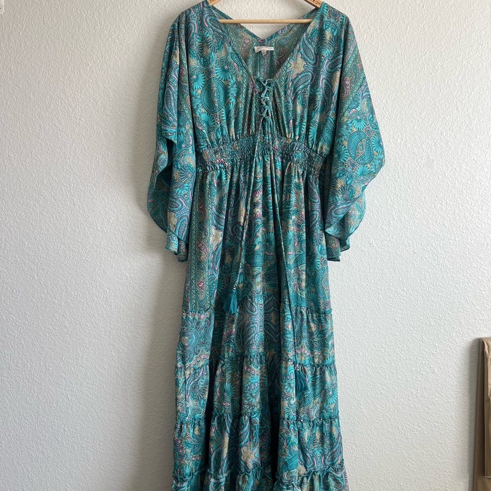 Beautiful Boemo Maxi Dress in Teal Paisley. Just too big for me but sooo pretty!